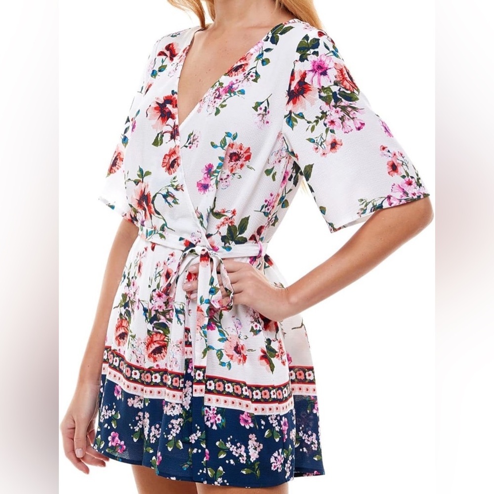 TRIXXI Floral Boho Romper Shorts Kimono Sleeve Surplice Tie Back XXL Fits XL - Picture 1 of 13